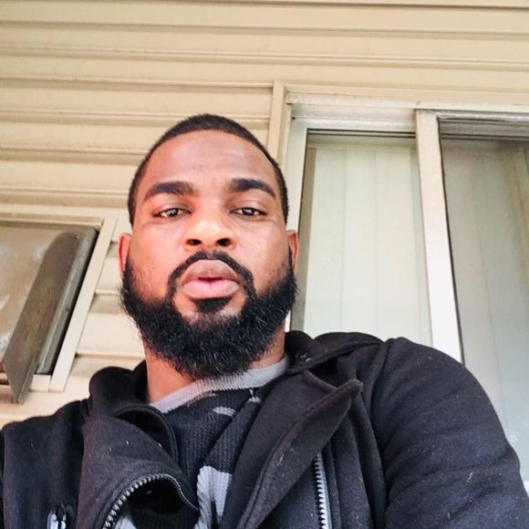 Meet your Posher, Emmanuel - Picture 1 of 1